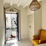 Huge Superb Duplex Old Town * Сиджес