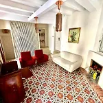 Huge Superb Duplex Old Town * Сиджес