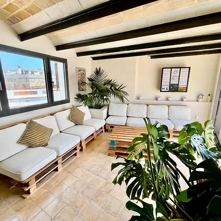 Huge Superb Duplex Old Town 锡切斯