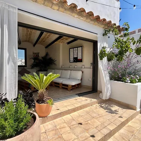 Huge Superb Duplex Old Town *